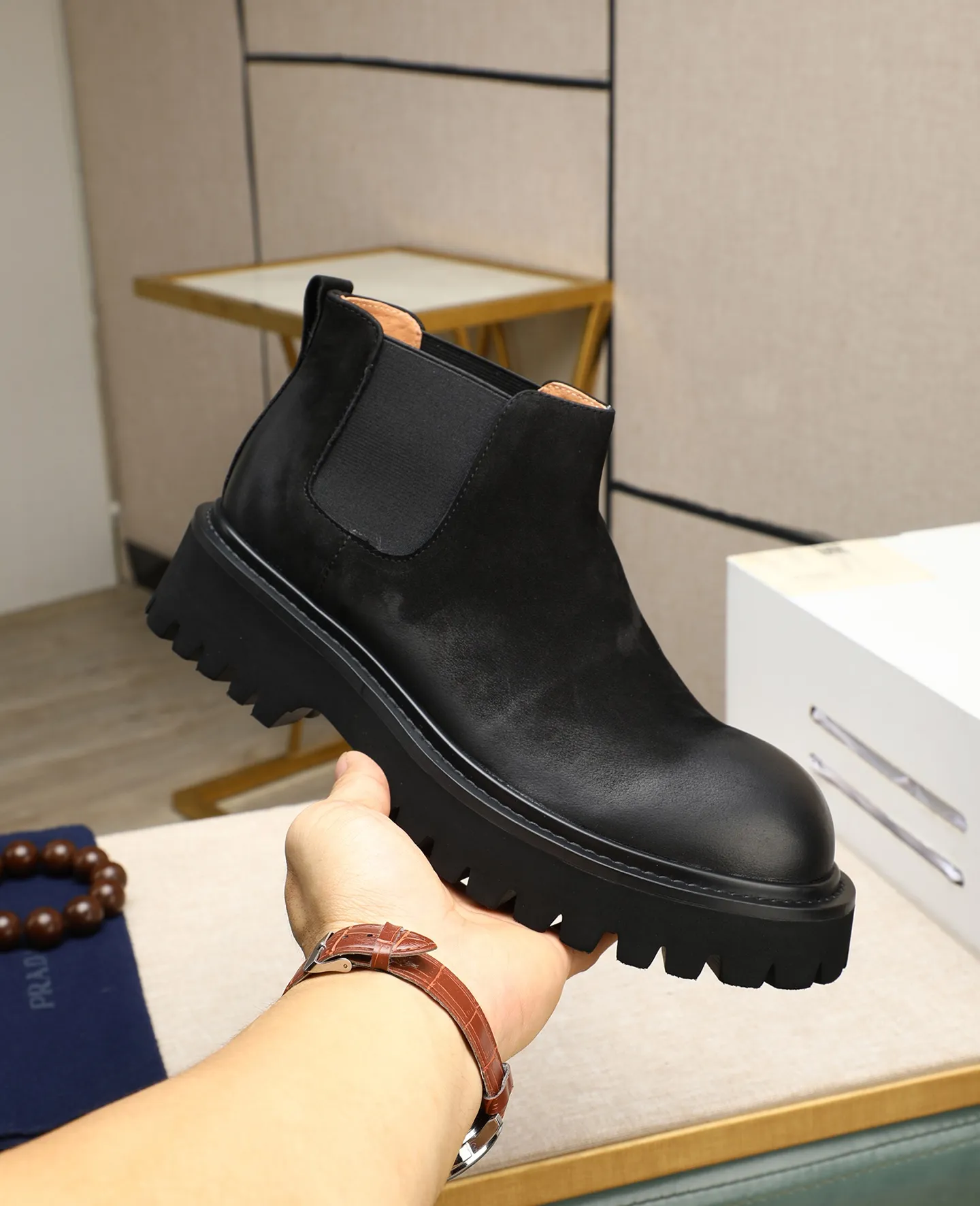 Men's men's shoes 💰580 high-end version. PRADA (Prada) men's casual style, compare the quality at the counter 🧚🏿♂️Imported cowhide fabric 🐎Water-dyed comfortable and soft cowhide lining for feet 🐂Genuine leather outsole with label 🎉 Size 38-44. Can be customized for 45💥🏆